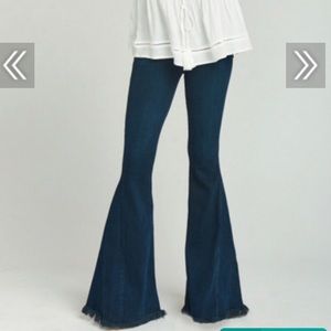 Show Me Your Mumu - Berkeley Bells - Thunder